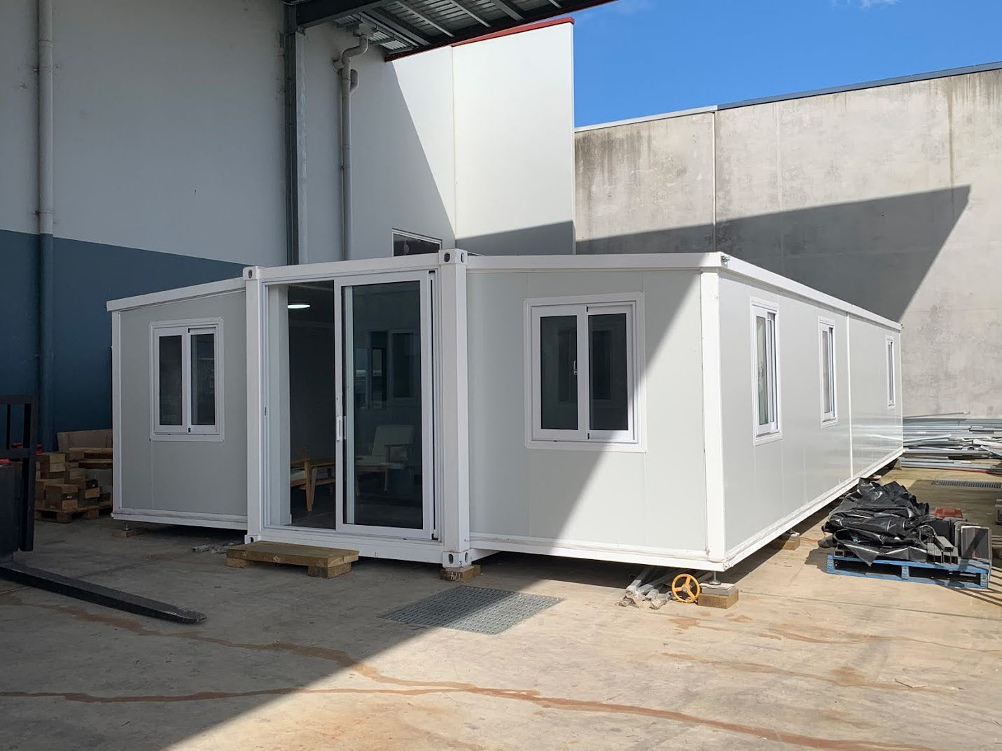 40FT Expandable Container Home – instantcabins